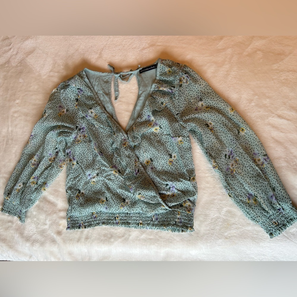 Abercrombie & Fitch Blue Low Cut Floral Blouse